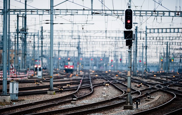 Trains may be delayed due to a fire at an oil depot in the Rivne region