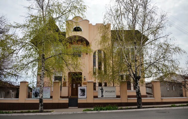 The Russian occupiers destroyed the Kuindzhi Art Museum in Mariupol
