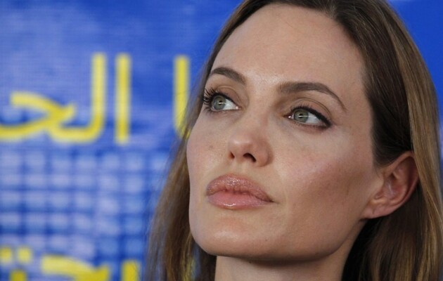 Angelina Jolie published a photo of Ukrainian children affected by the war