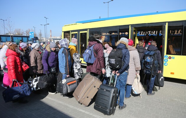 Internally displaced people will be able to receive 2-3 thousand hryvnias a month – Ministry of Social Policy