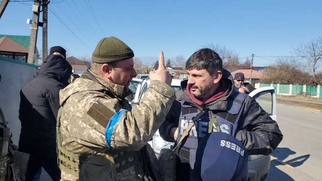 The occupiers fired on a rubber corridor in the Chernihiv region, journalist Andrei Tsaplienko was injured