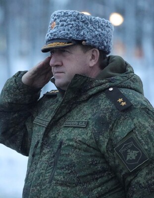 In Russia, the commander of the 1st Panzer Army was fired for the failure of the attack on Ukraine