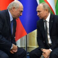 Лукашенко в очередной раз пожаловался на Путина: на этот раз за воинское звание