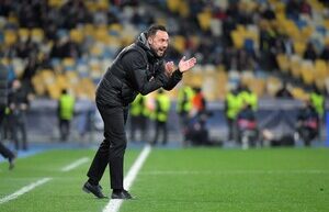 Shakhtar's Italian coach De Derby has joined the team in Turkey