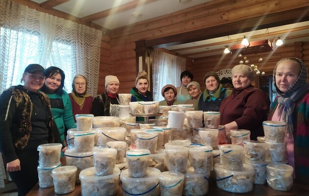 Lviv housewives made more than 300 kg of dumplings – all to the front