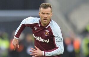 Yarmolenko said goodbye to West Ham fans after the match with Manchester City