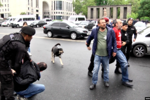 In Armenia, a wave of protests against the government: demanding the recapture of Karabakh