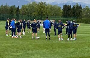 The Ukrainian national football team held an open training session in Slovenia