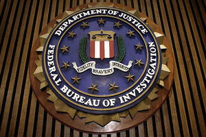 In the USA, an armed man tried to break into the FBI office