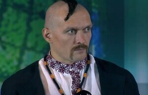 Usyk, dressed as a Cossack, sang “Red viburnum” before the rematch with Joshua