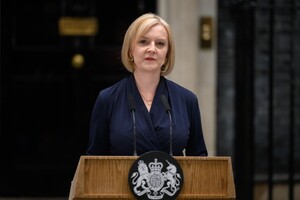 British Prime Minister Liz Truss is planning a trip to Kyiv