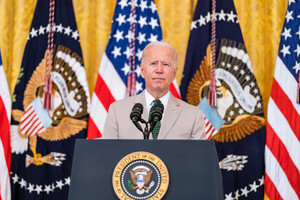 Biden voted early in the US midterm elections